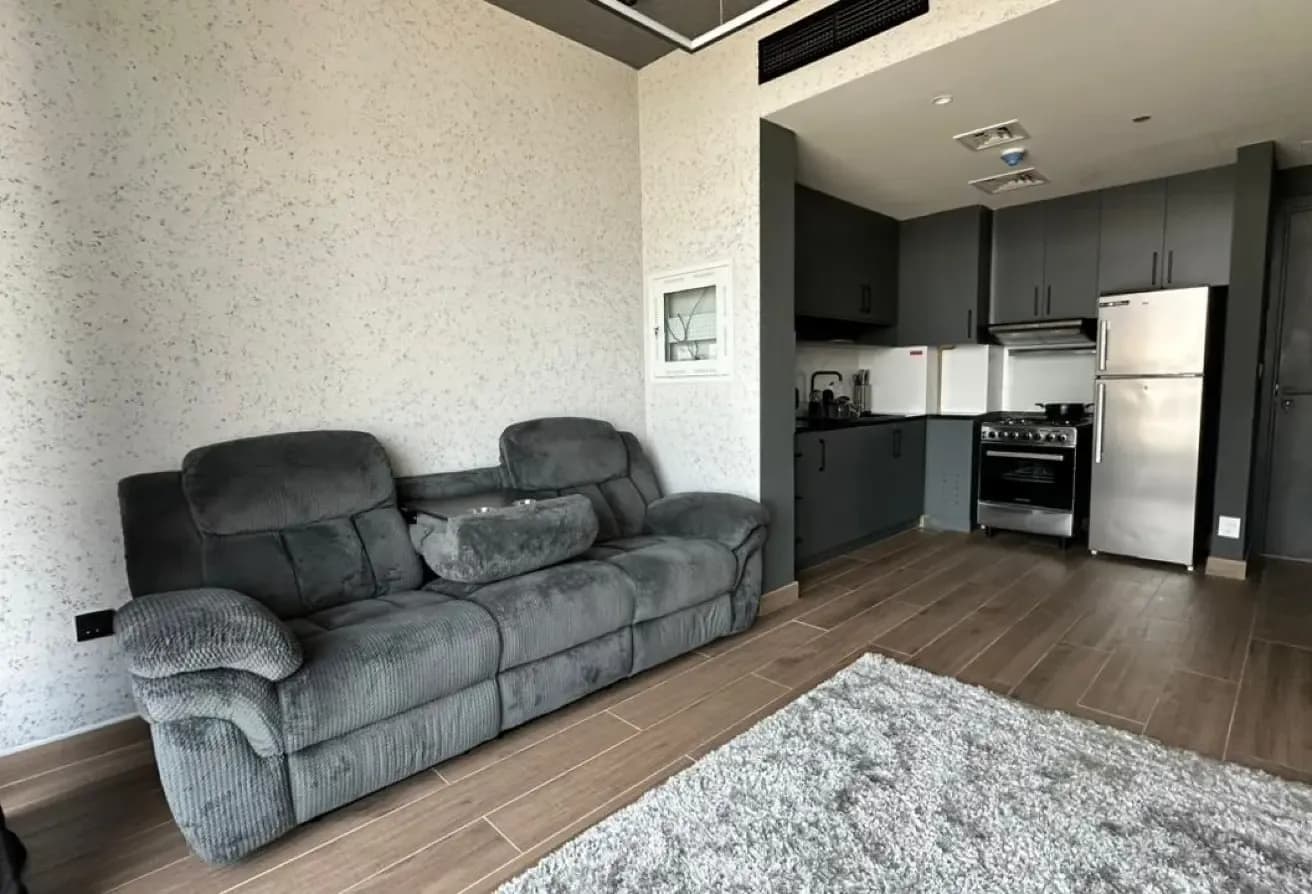 12 CHQS | 1 BDR | Elegant | JVC | RENT | FURNISHED image 2