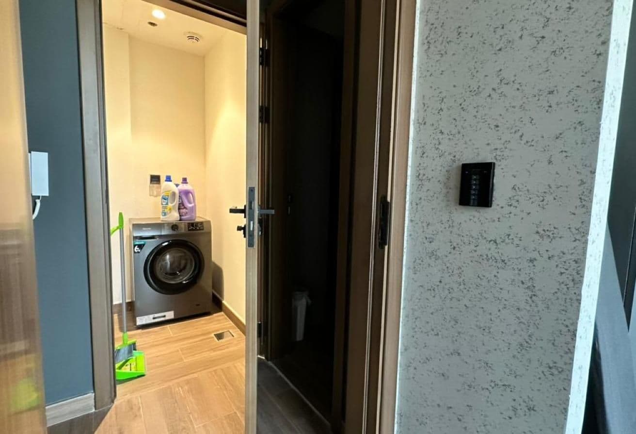 12 CHQS | 1 BDR | Elegant | JVC | RENT | FURNISHED image 7