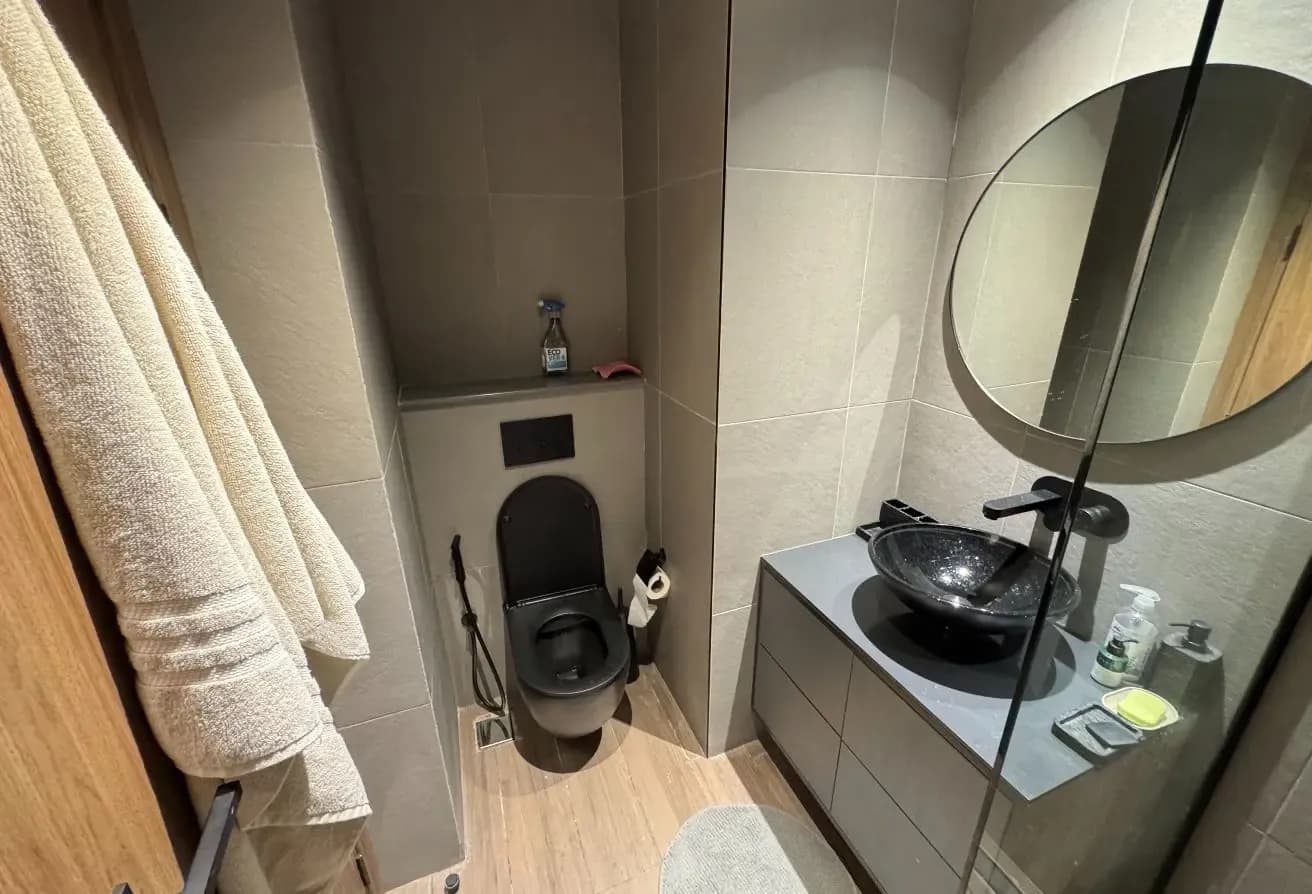 NO SECURITY DEPOSIT | FULLY FURNISHED | 12 CHQS image 9